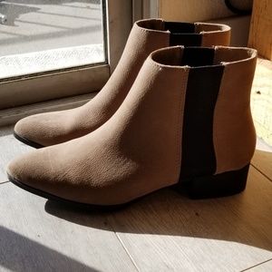 H&M Taupe Chelsea Boots